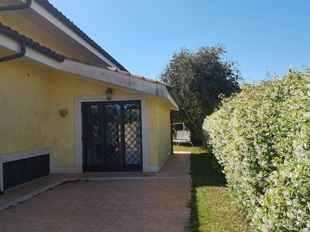 A Mare Roma Villa Casal Palocco Exterior photo